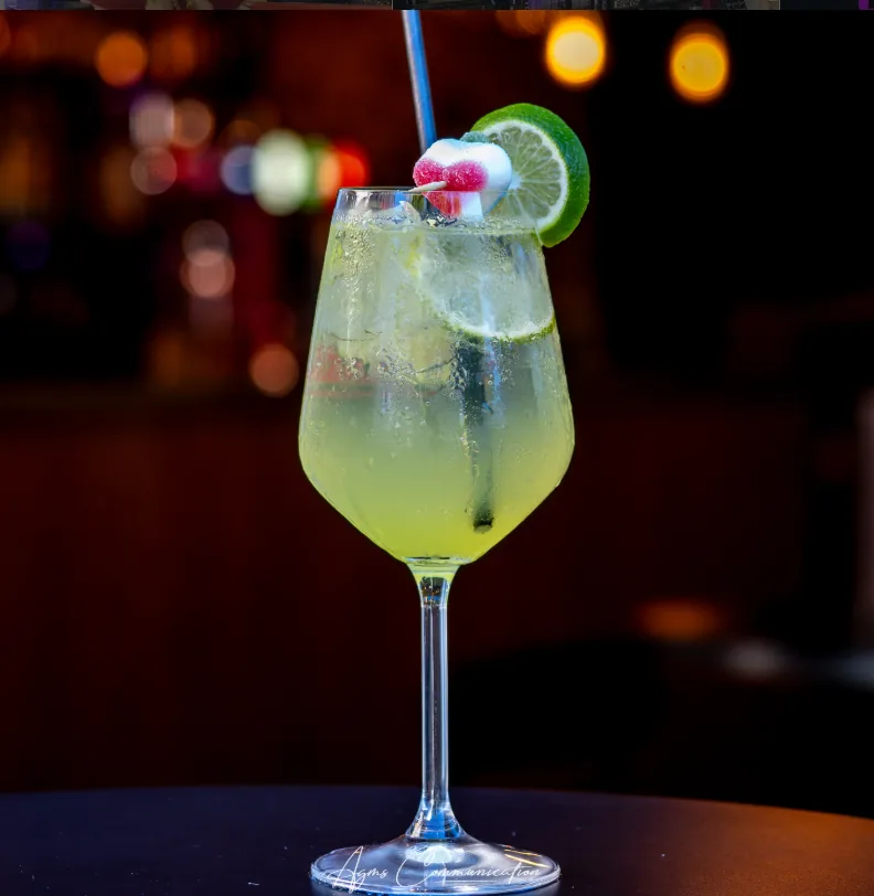Cocktail servi chez Sam